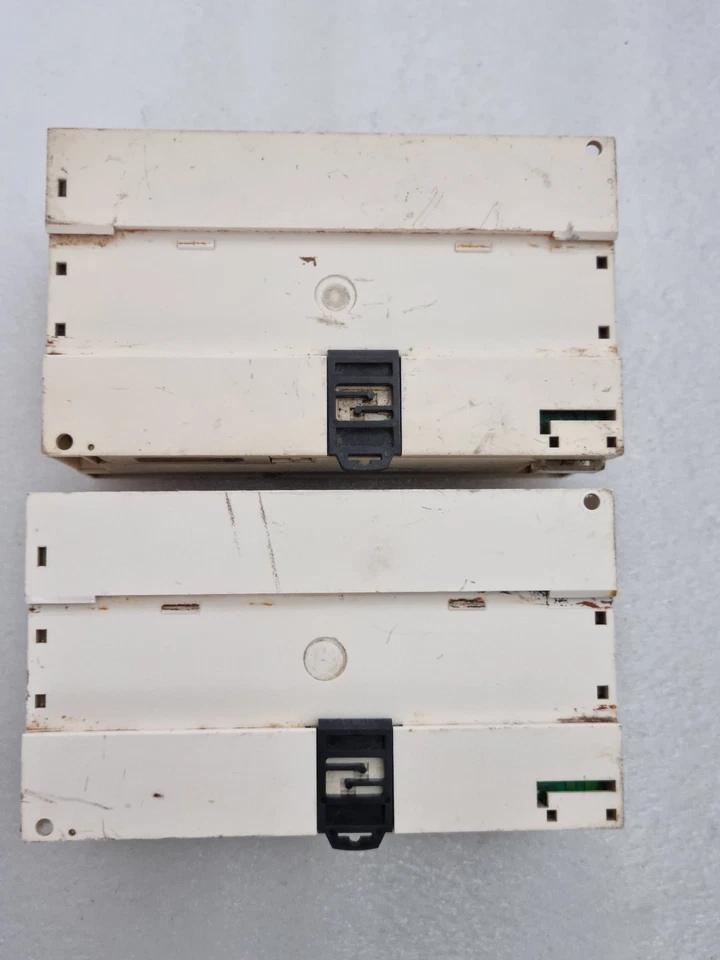 LOT OF 2 PCS SCHNEIDER TWIDO TWDLCDE40DRF 24VDC MADE IN INDONESIA FOR PARTS